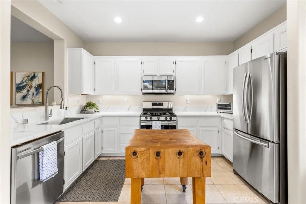 Photo of 638 Sumner Way, Oceanside, CA 92058 (MLS # OC26030513)