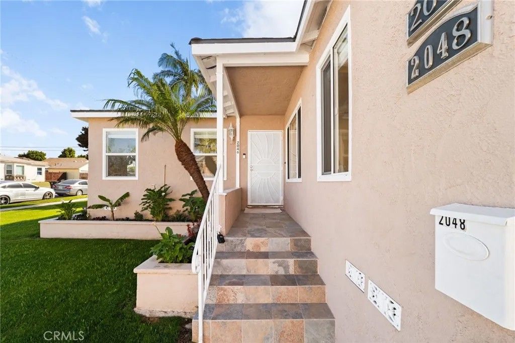 Photo of 2046 W 112th St, Los Angeles, CA 90047 (MLS # CV26054412)