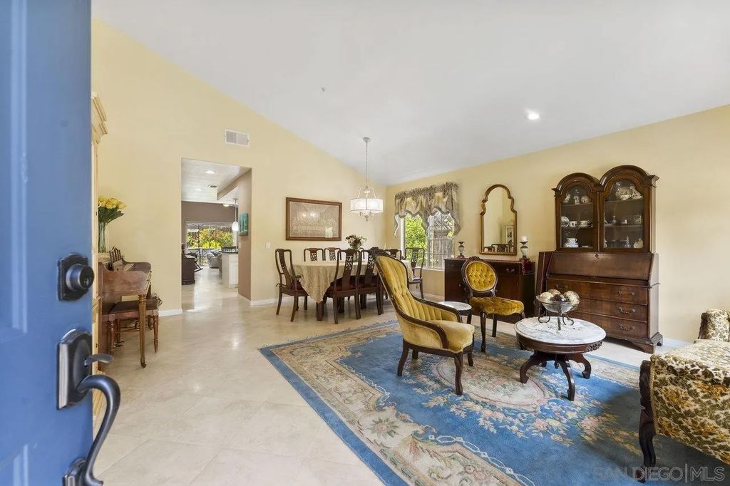 Photo of 9942 Theresa Ln, Santee, CA 92071 (MLS # 260001293)