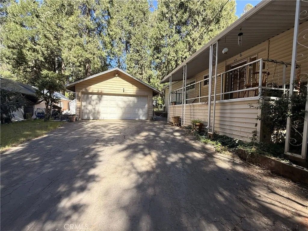 Photo of 14378 Bethany Cir, Magalia, CA 95954 (MLS # SN26054169)