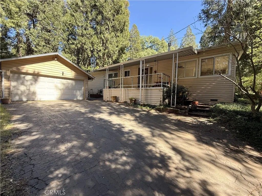 Photo of 14378 Bethany Cir, Magalia, CA 95954 (MLS # SN26054169)
