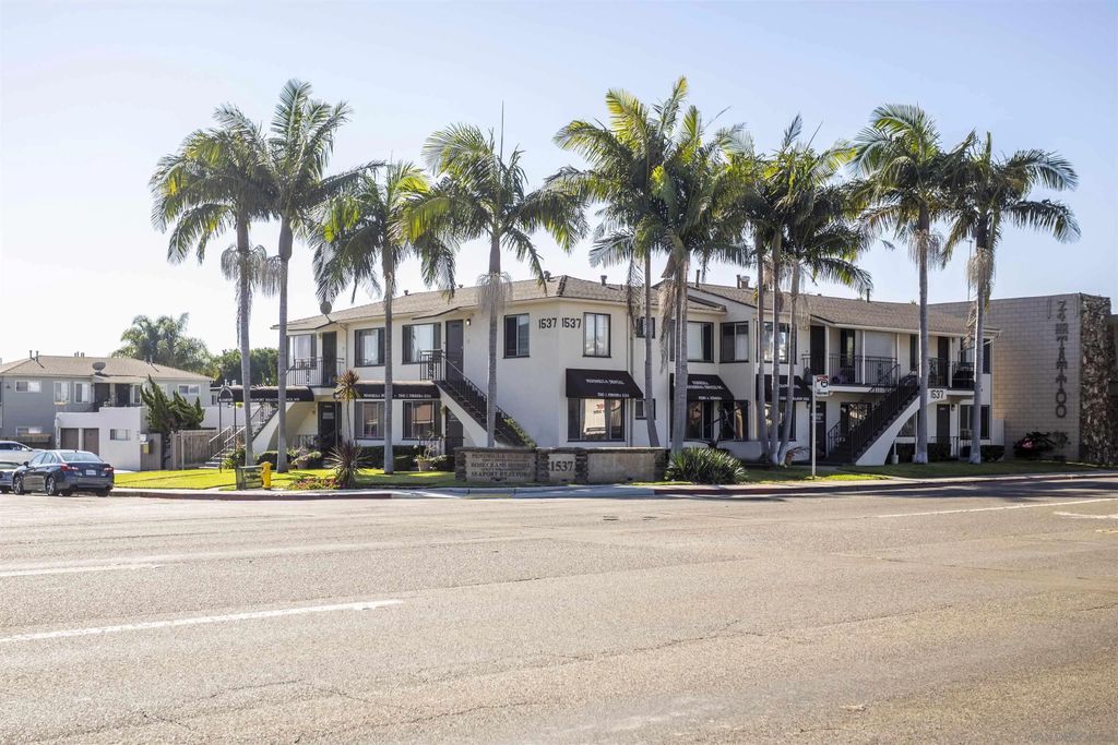Photo of 1537 Rosecrans St #H, San Diego, CA 92106 (MLS # 250041633)