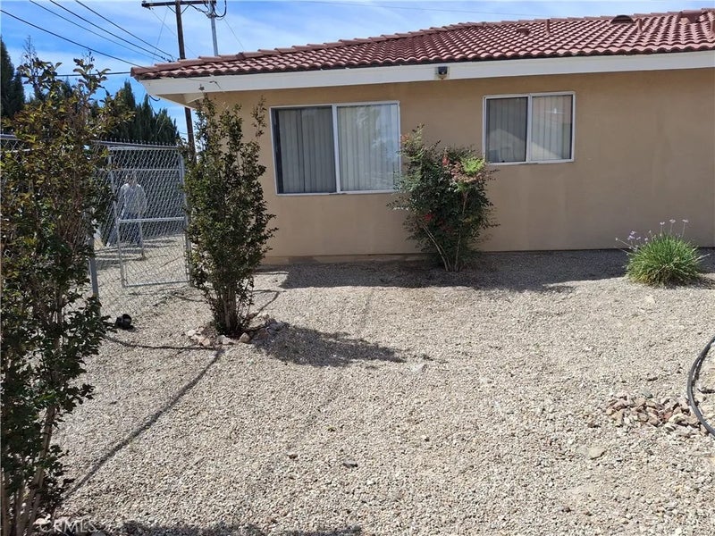 6873 Warren Vista
