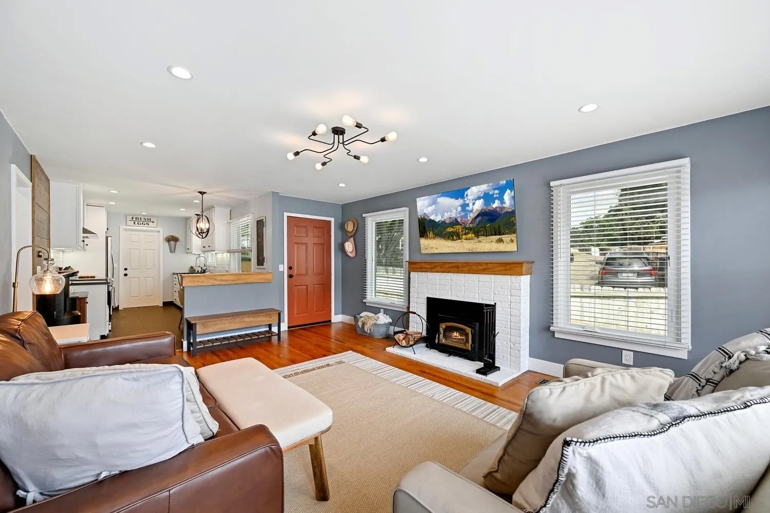 1390 Willowside Ter