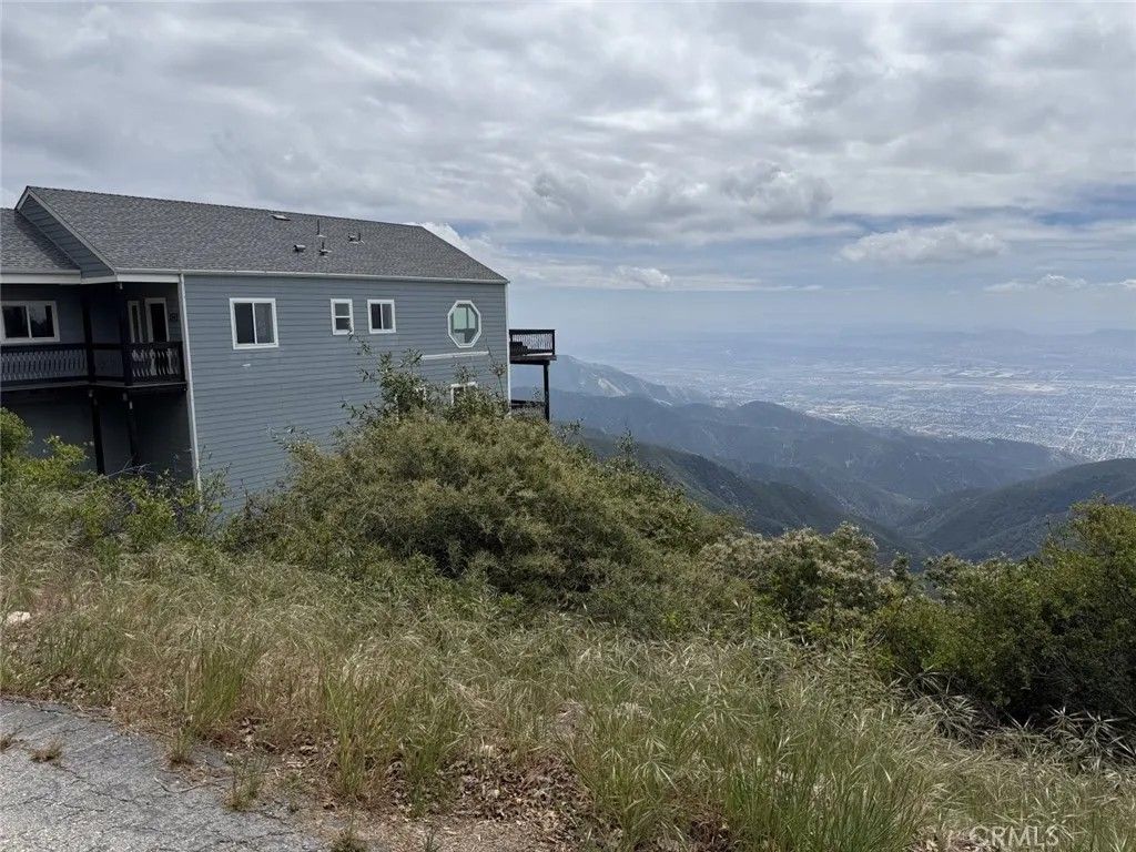 Photo of 0 Ocean View, Crestline, CA 92325 (MLS # SR26089425)