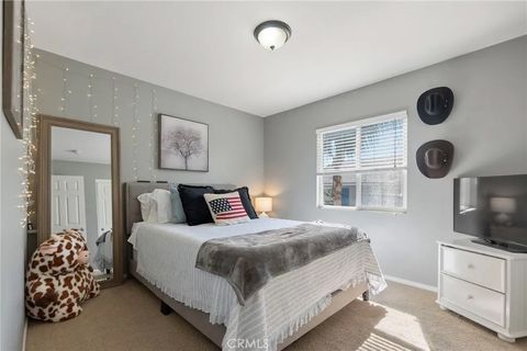 Tiny photo for 28361 Adrienne St, Murrieta, CA 92563 (MLS # SW25244131)