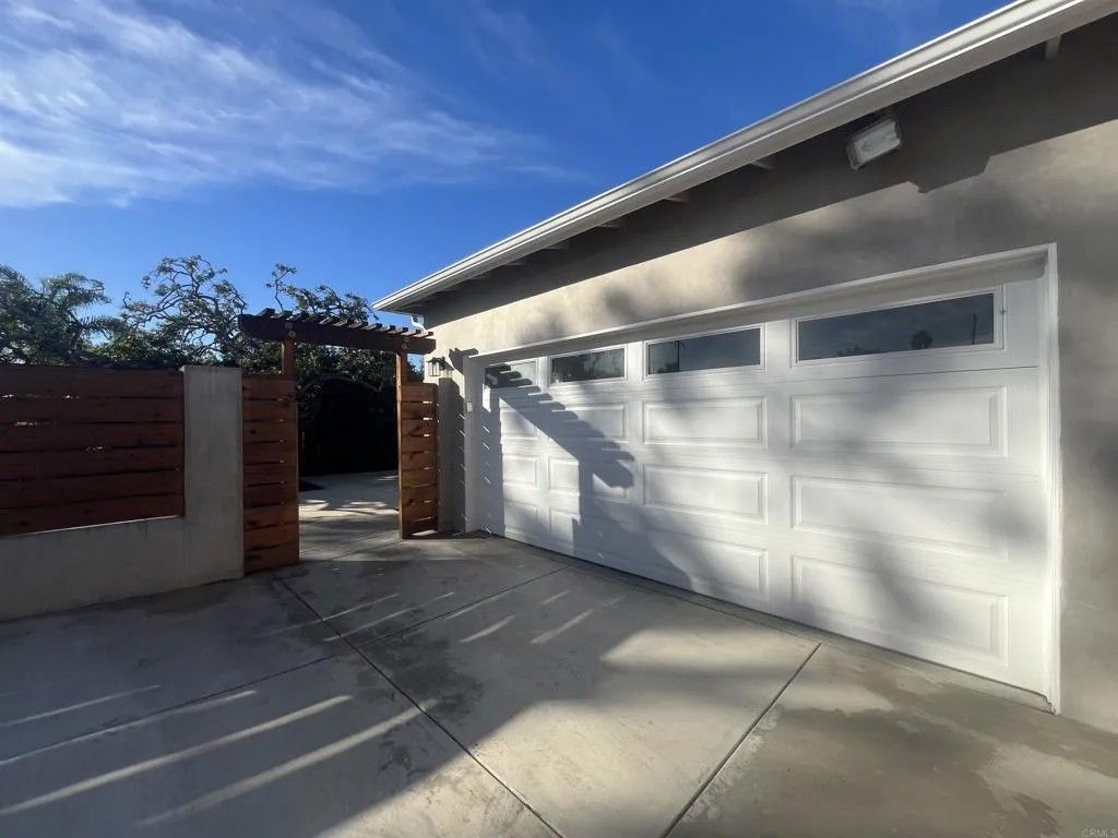 Photo of 804 Clark Ave, Encinitas, CA 92024 (MLS # NDP2603169)