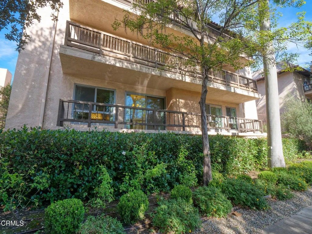Photo of 1127 E Del Mar Boulevard #411, Pasadena, CA 91106 (MLS # P1-25576)