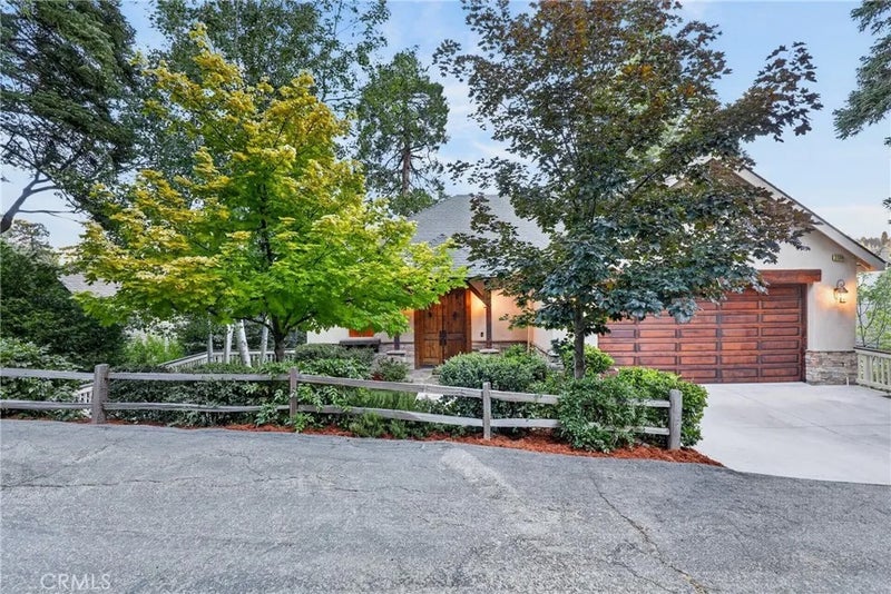 27360 Elmwood