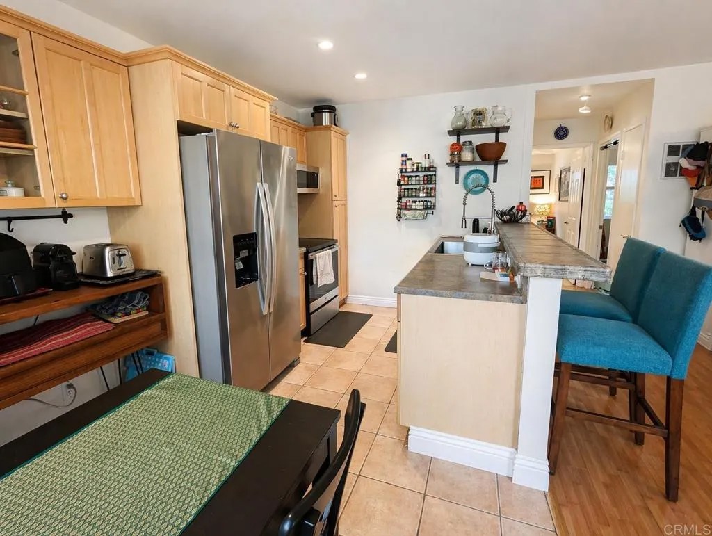 2850 Reynard Way #30