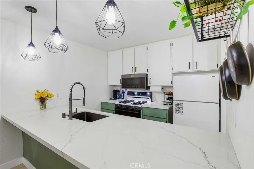 Photo of 1605 Hotel Cir #B316, San Diego, CA 92108 (MLS # ND26086939)