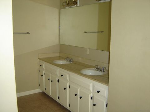 Tiny photo for 1320 Morning Glory Ln, Vista, CA 92084 (MLS # 250042963)