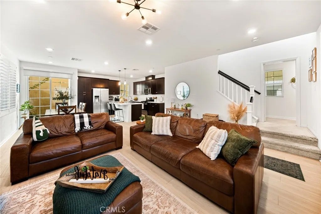 15147 Ridge 6