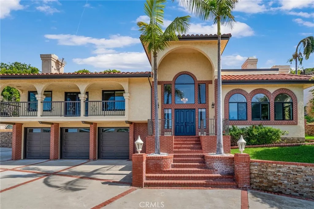 32425 Aqua Vista