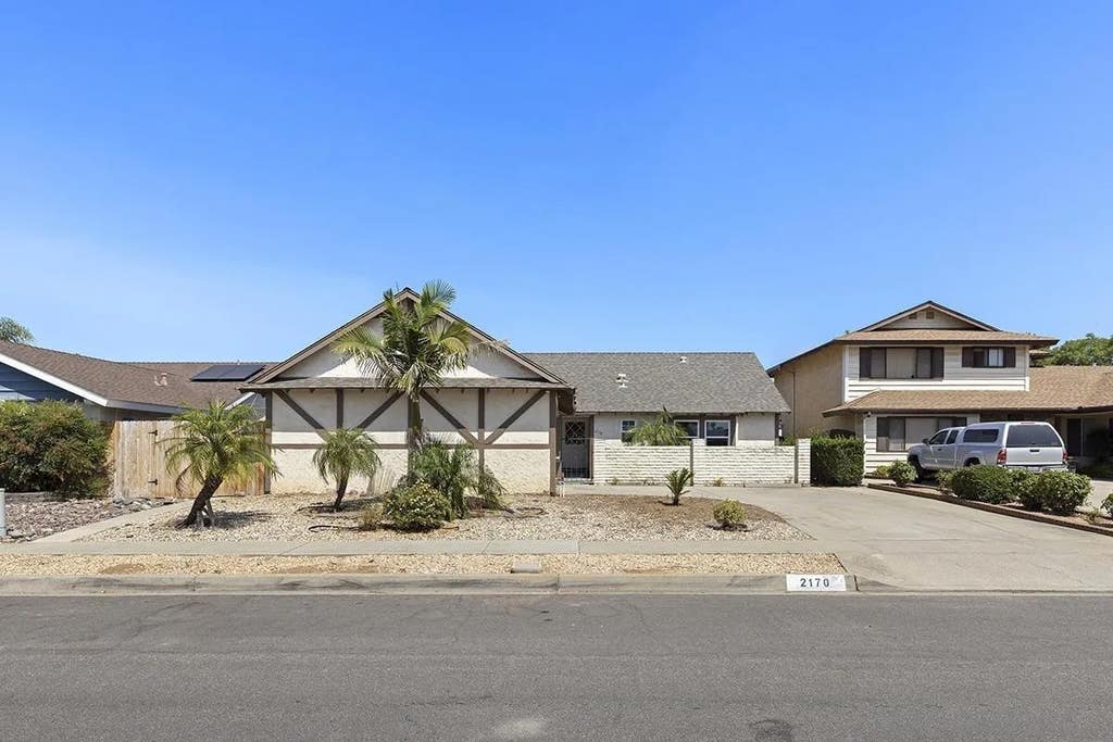 Photo of 2170 Jefferson Ave, Escondido, CA 92027 (MLS # 260017722)