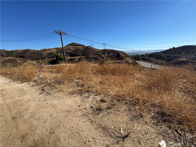 0 Golden & Sierra Hwy