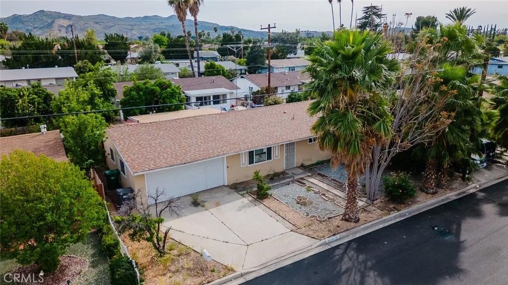 Photo of 43441 Acacia Ave, Hemet, CA 92544 (MLS # WS26067060)