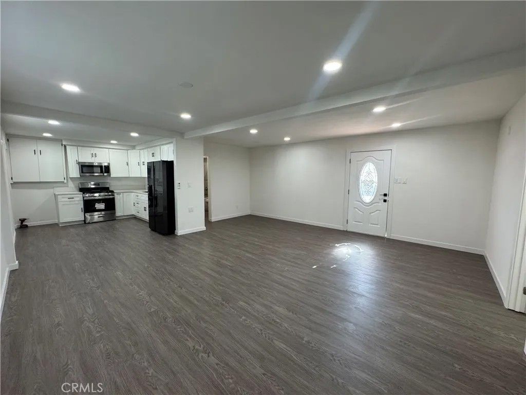 Photo of 435 S 1st Ave, Barstow, CA 92311 (MLS # DW25282351)