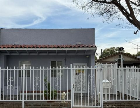 Photo of 260 E South Street, Long Beach, CA 90805 (MLS # PW26024541)