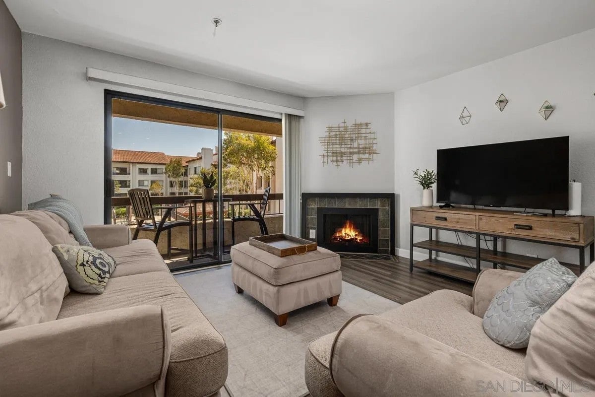5605 Friars 308