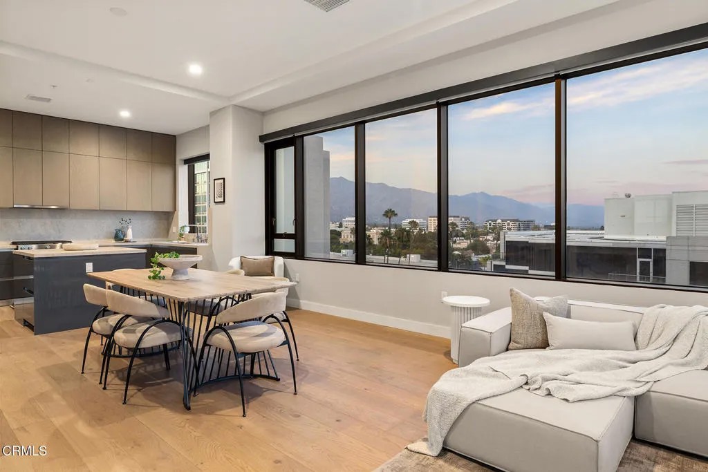 388 Cordova Street 607