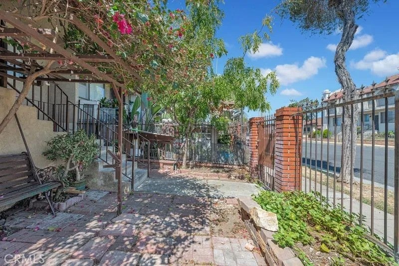 225 N Baltimore A