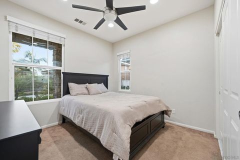 Tiny photo for 2923 Oro Blanco Cir, Escondido, CA 92027 (MLS # 250045563)