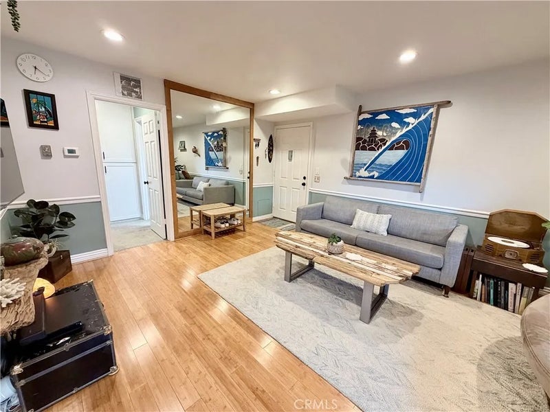 22030 Calvert 2