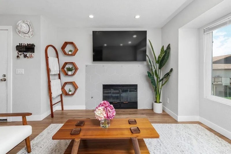 10258 Norma Gardens Drive 6
