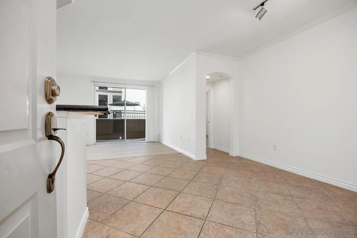 9263 Regents Rd B108