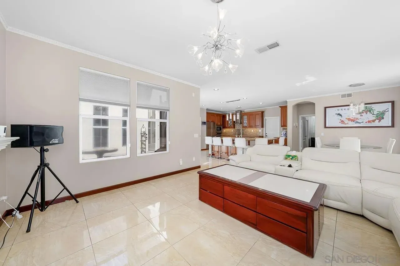 Chula Vista, California 91913, United States, 5 Bedrooms Bedrooms, ,3 BathroomsBathrooms,Residential,Active,179539