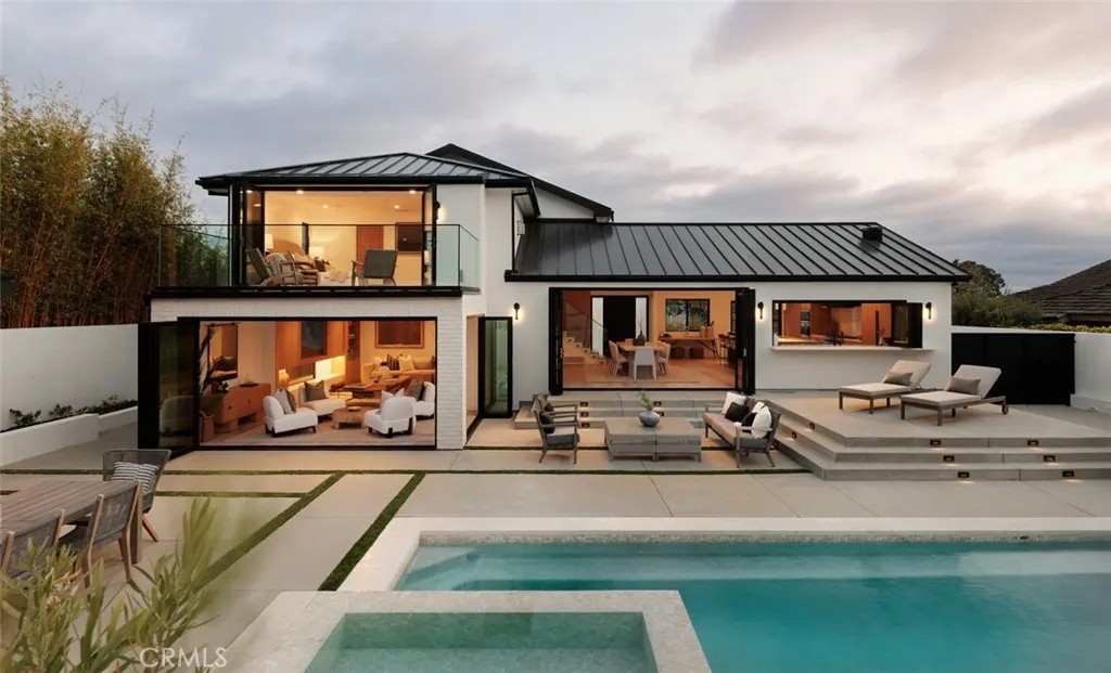 919 Sandcastle Drive