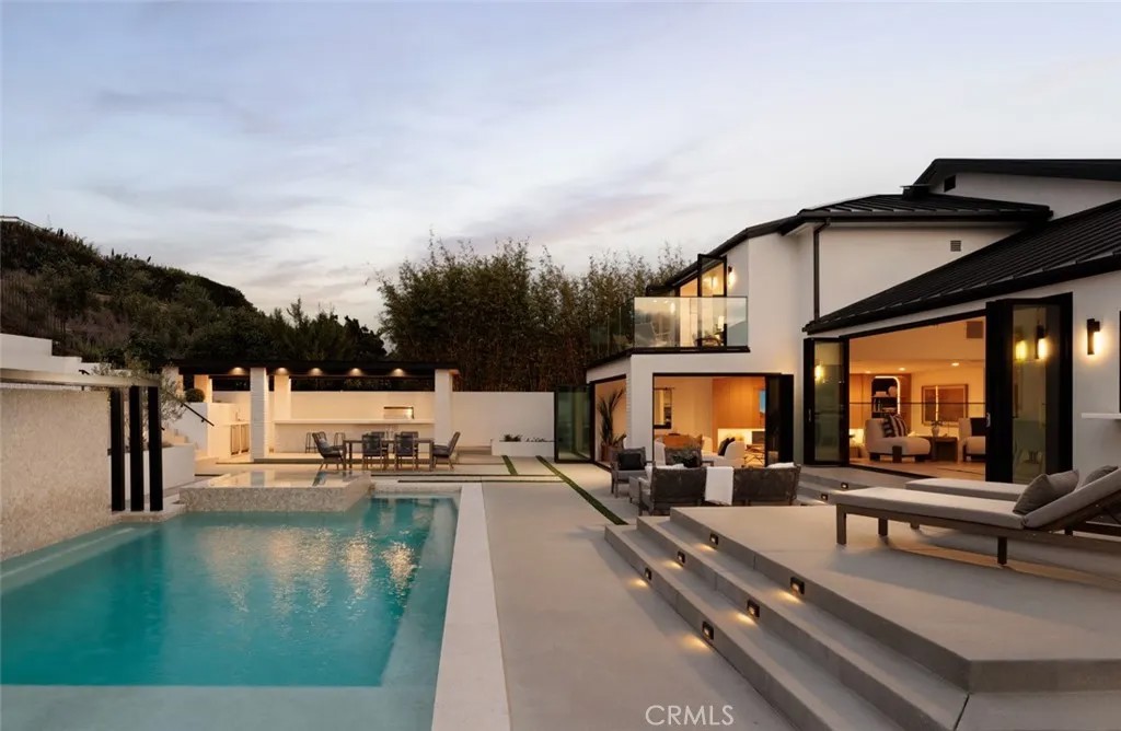 919 Sandcastle Drive