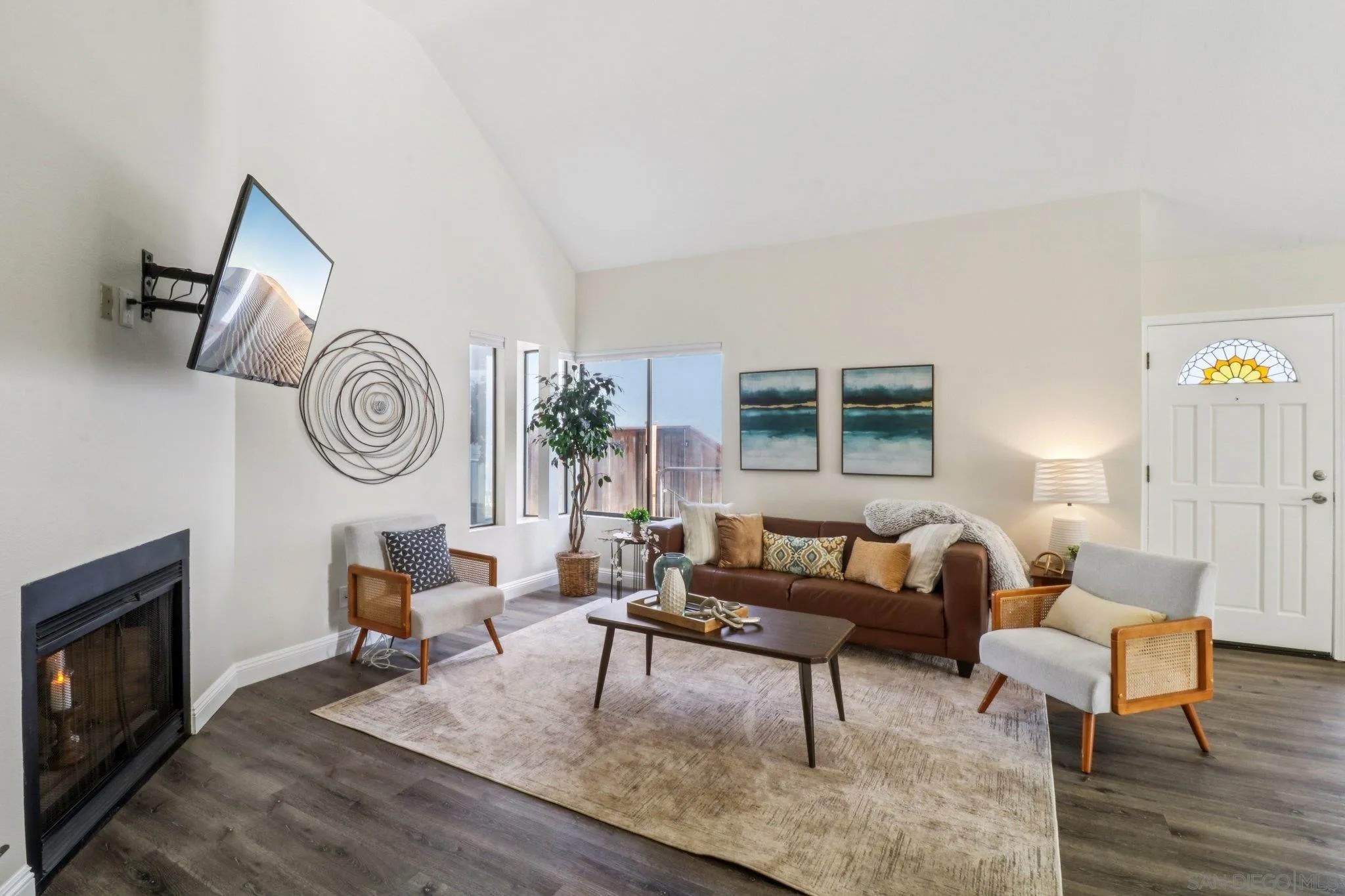 2829 Forest View