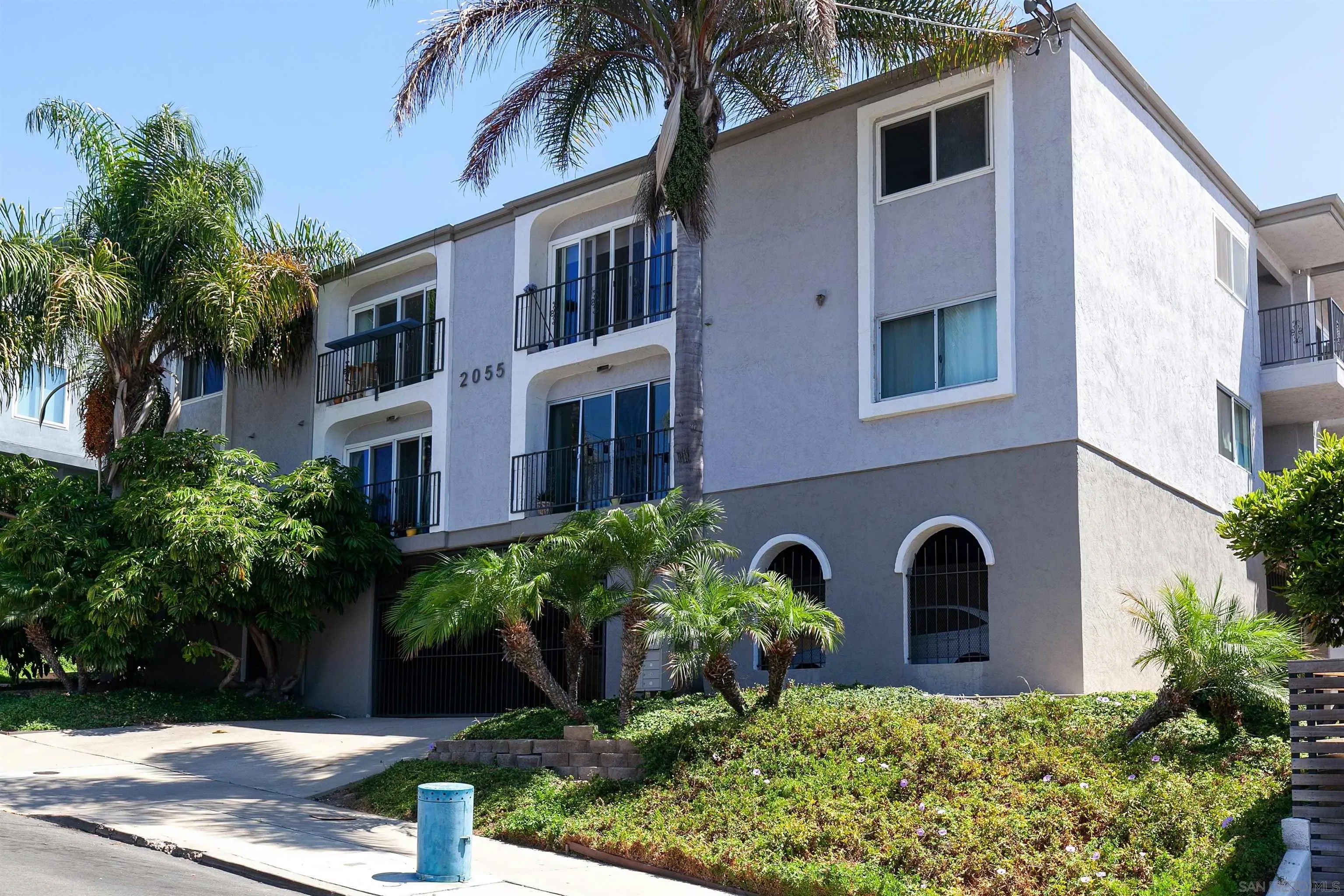 2055 Front Street 4