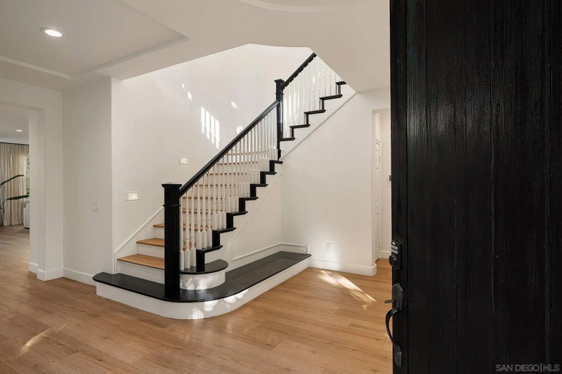 31 Montclair