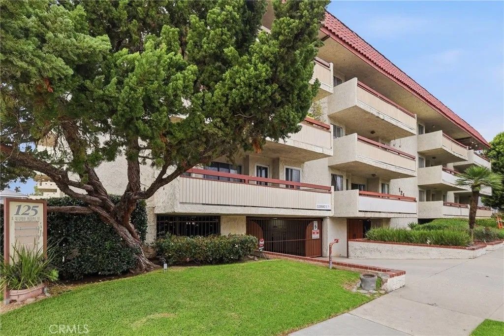 Photo of 125 S Sierra Madre Blvd #104, Pasadena, CA 91107 (MLS # WS26030845)