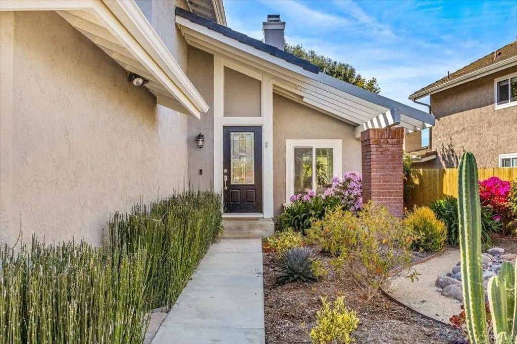 Photo of 7946 Calle Posada, Carlsbad, CA 92009 (MLS # NDP2604024)