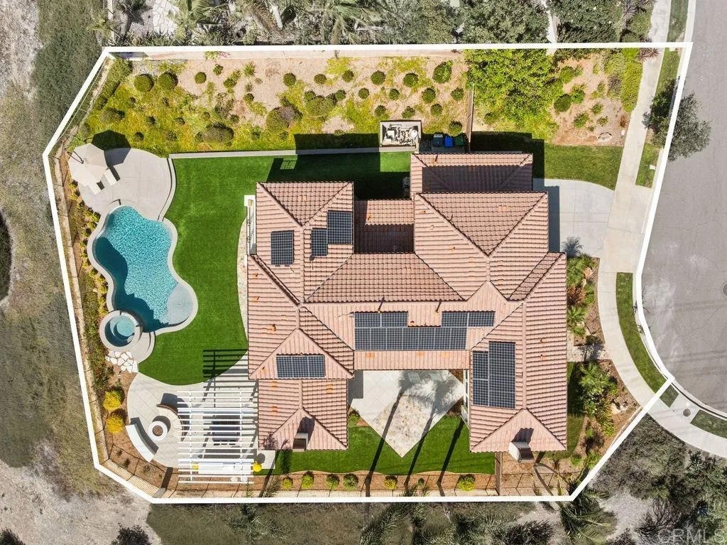6951 Amber Lane
