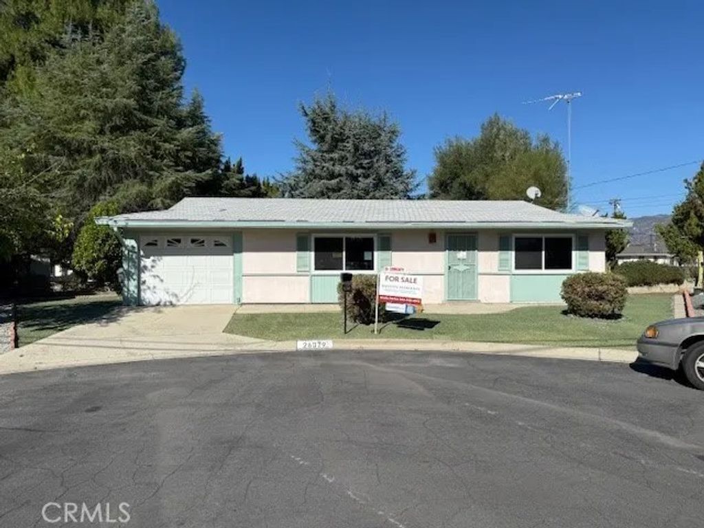 Photo of 26079 Anawood Pl, Hemet, CA 92544 (MLS # SW25273110)