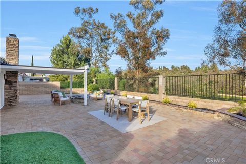 Tiny photo for 21952 Esplendor, Mission Viejo, CA 92691 (MLS # OC25255037)