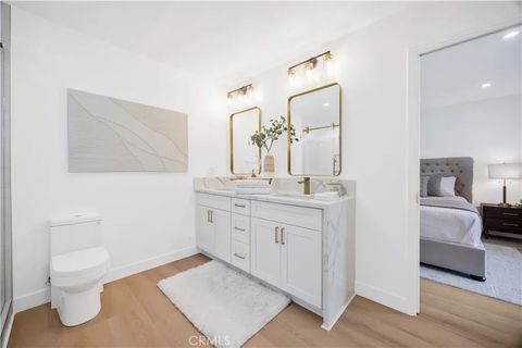 Tiny photo for 21952 Esplendor, Mission Viejo, CA 92691 (MLS # OC25255037)