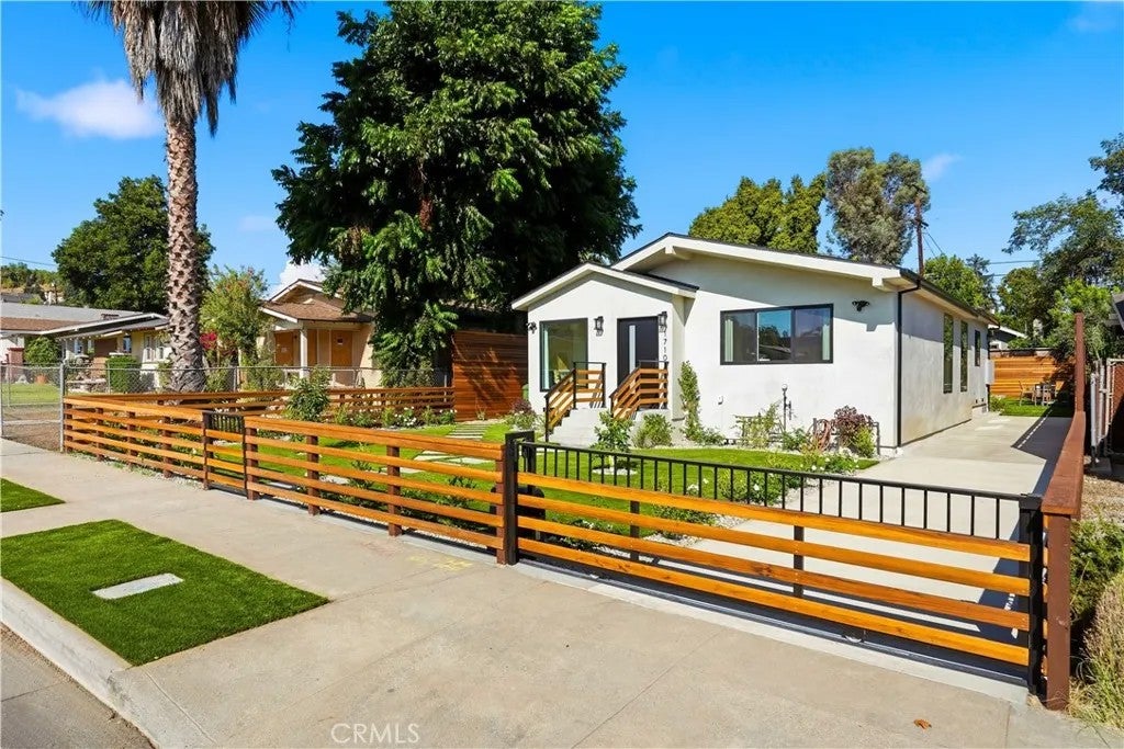 1710 Phillips Way
