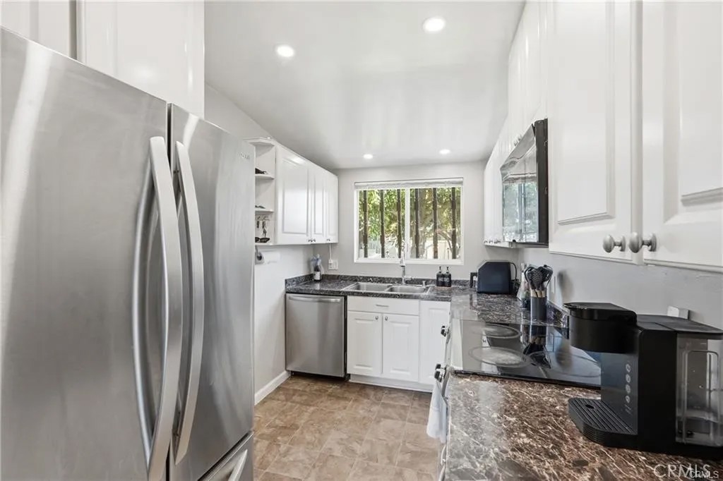 12148 Rancho Bernardo B