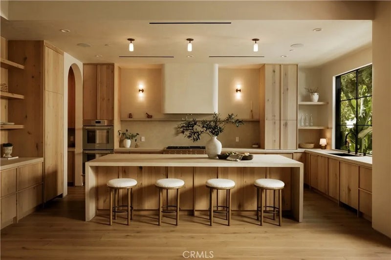 13853 Chandler