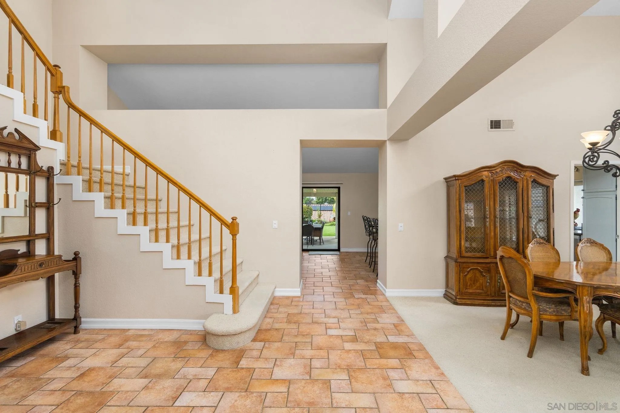 2087 Balboa Cir.