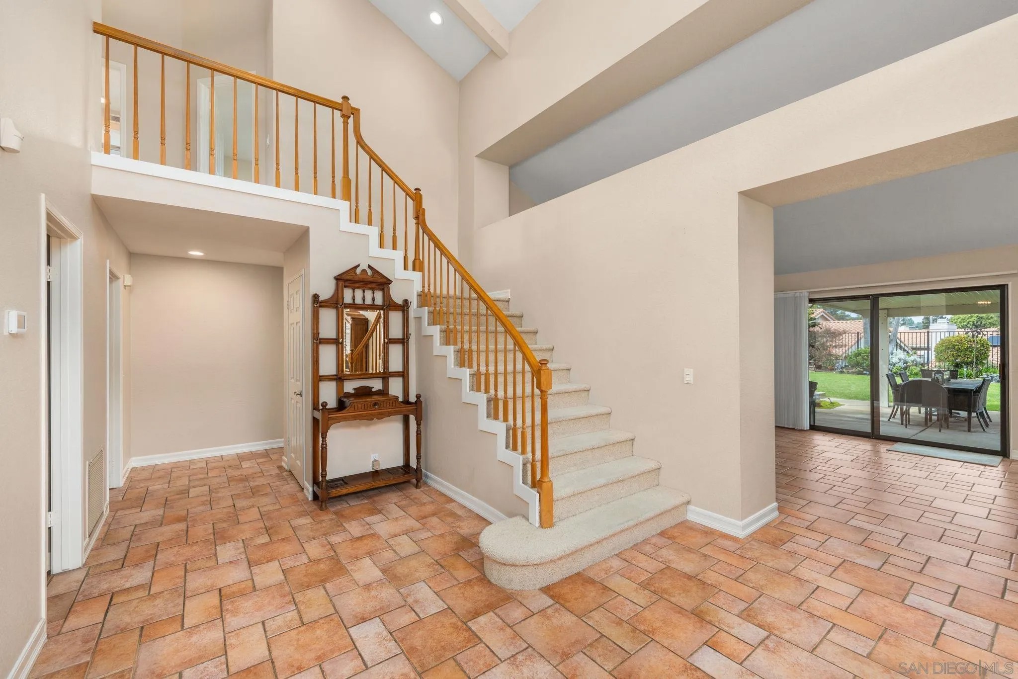 2087 Balboa Cir.