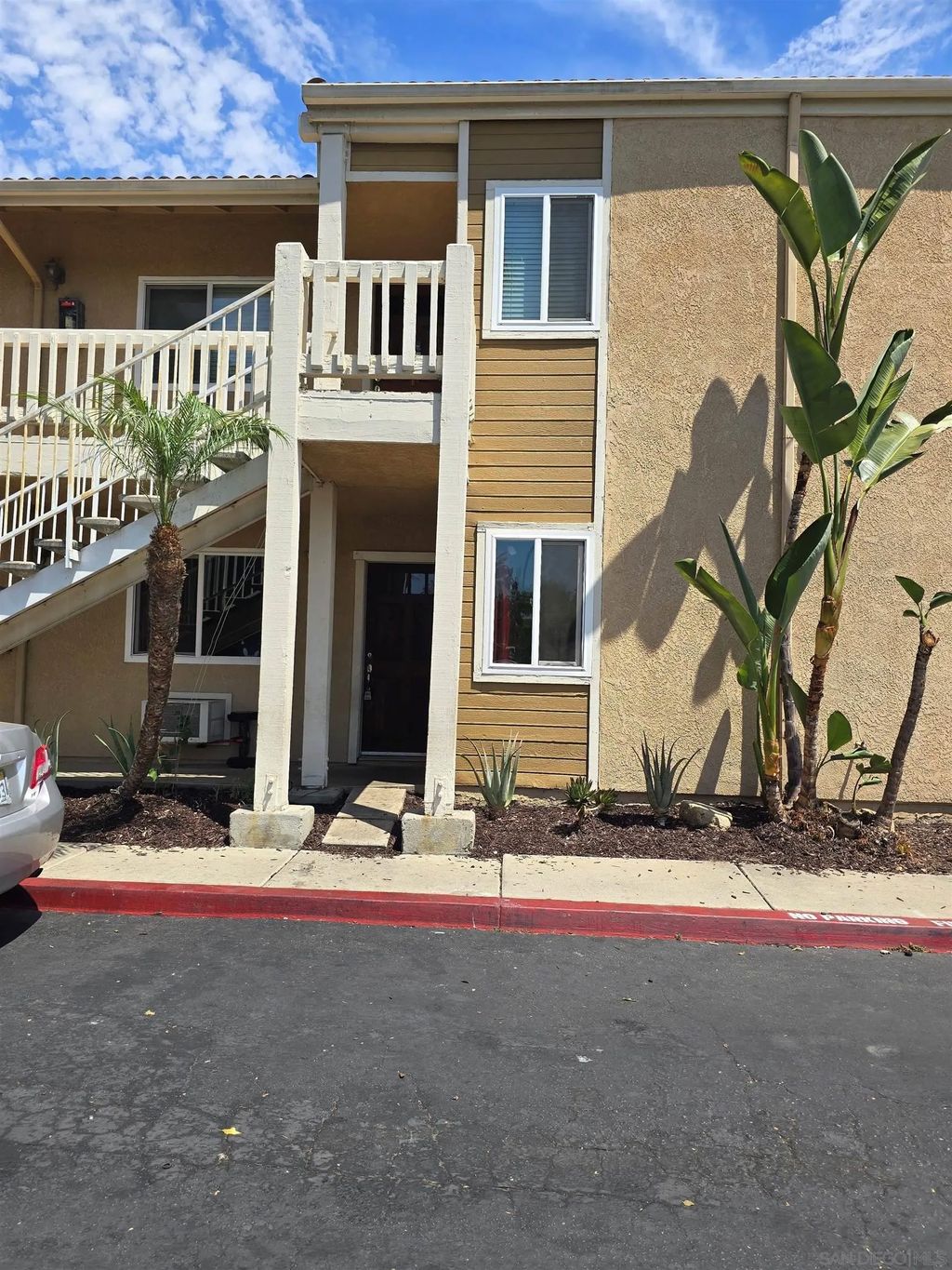 Photo of 340 W 15Th Ave #5, Escondido, CA 92025 (MLS # 250037533)