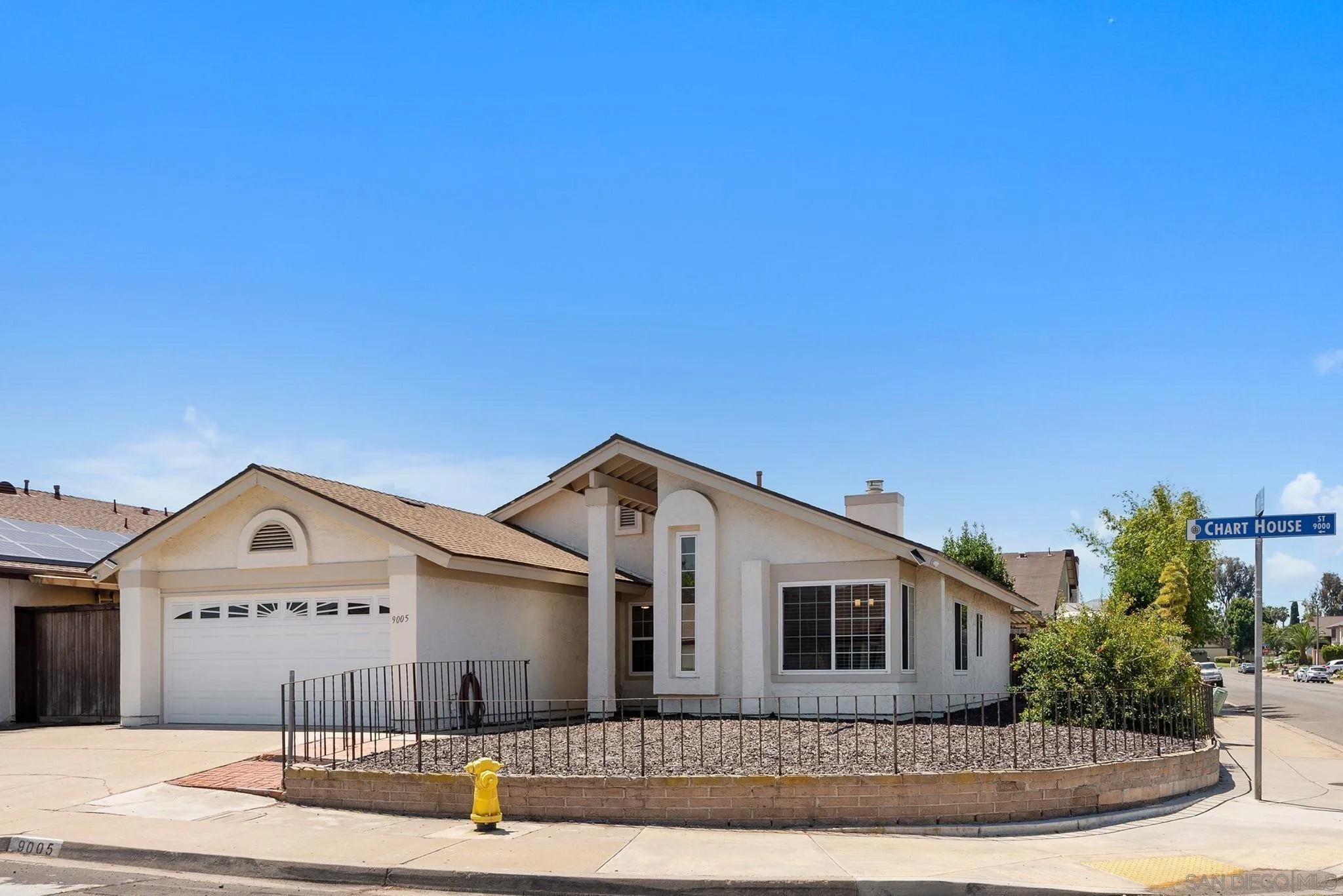 9005 Chart House St