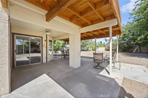 Tiny photo for 601 Las Arenas Court, Bakersfield, CA 93314 (MLS # SR25246144)